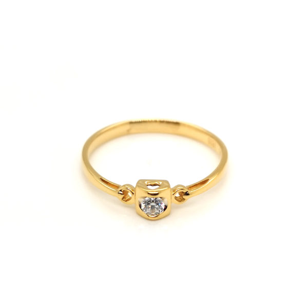 18K Yellow Gold Diamond Ring18K Yellow Gold Diamond Ring