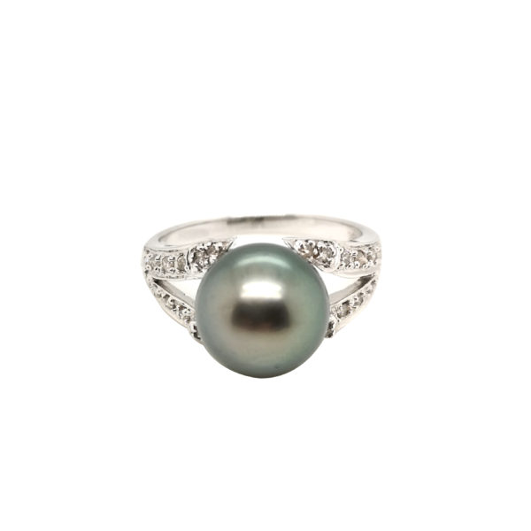 18K White Gold Diamond Grey Pearl Ring