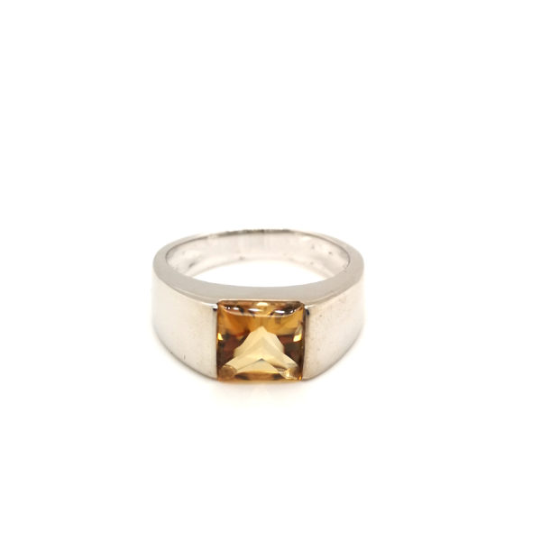 18K White Gold Citrine Ring