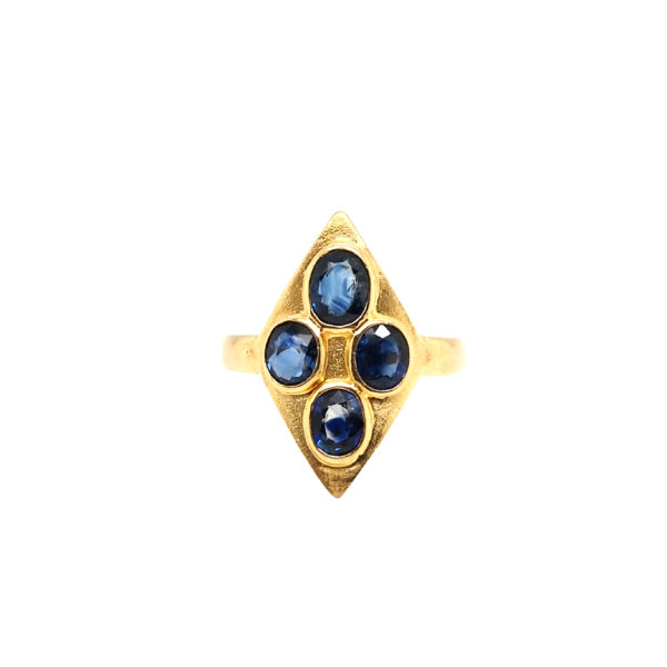 18K Yellow Gold Blue Sapphire Ring